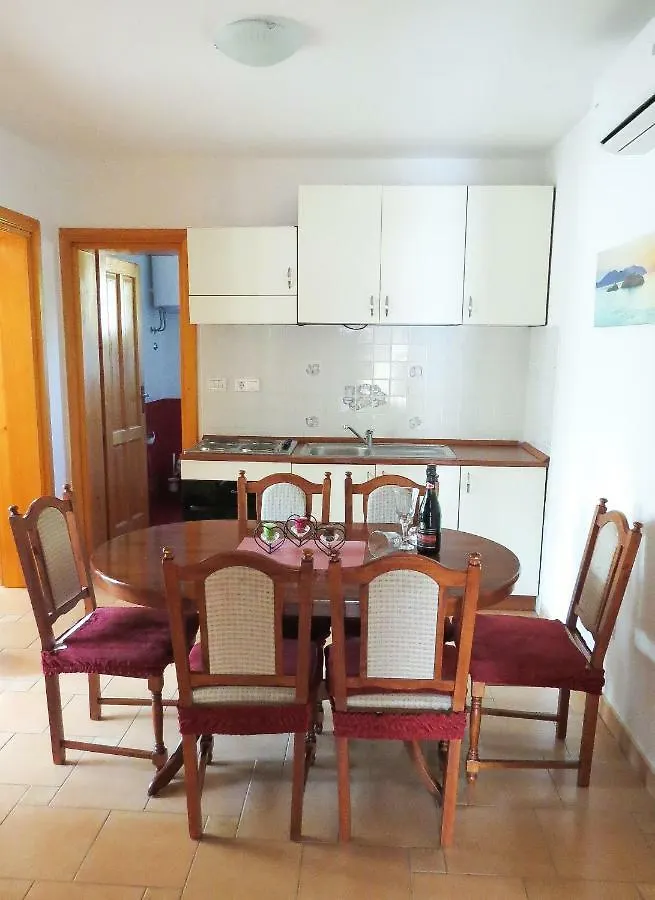 Apartment Villa Daria Pakostane Croatia